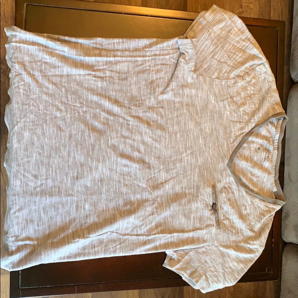 Banana Republic Men’s Essential Tee